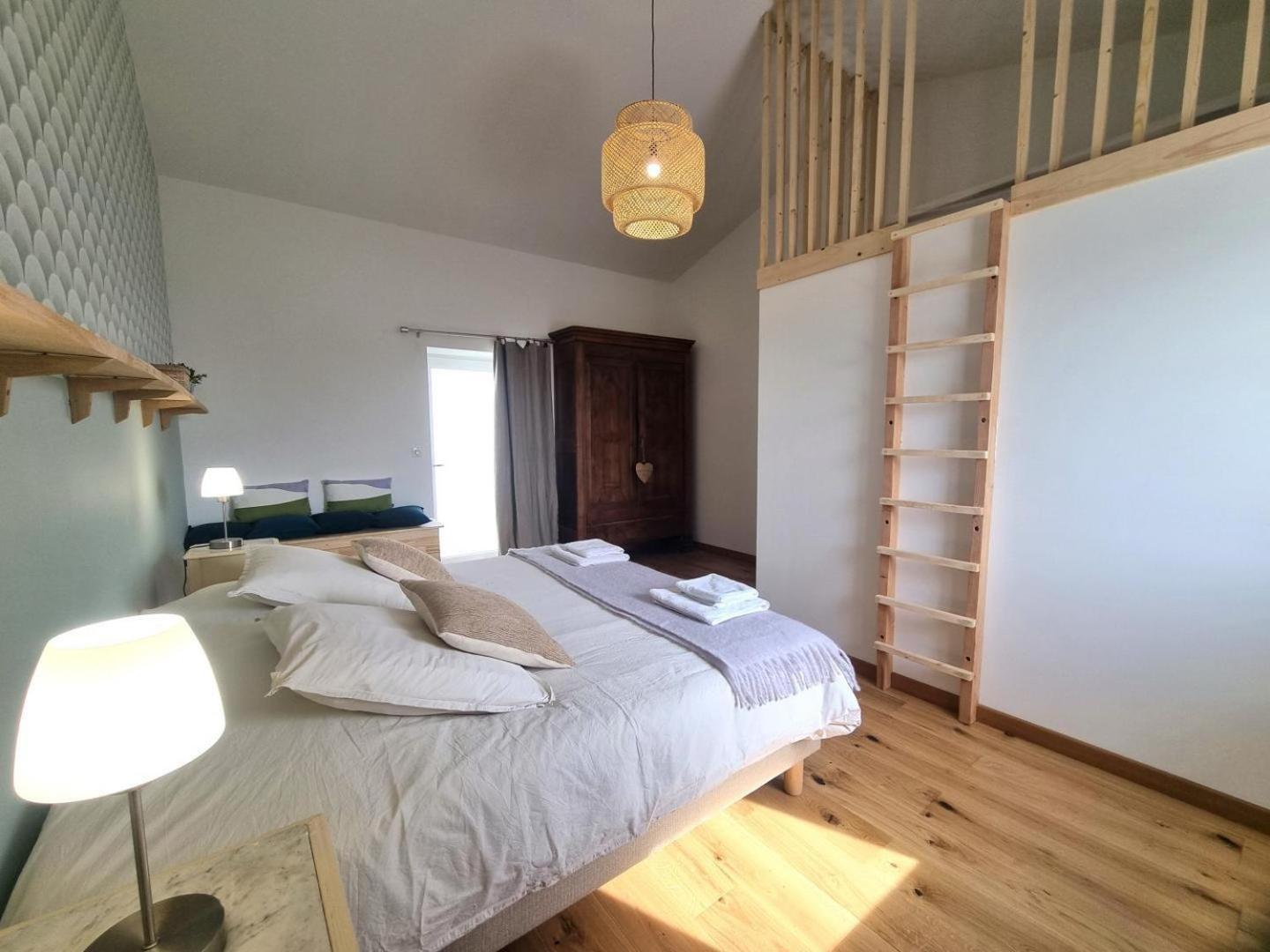 La Ferme Des Galoches Bed & Breakfast Villemontais Bagian luar foto